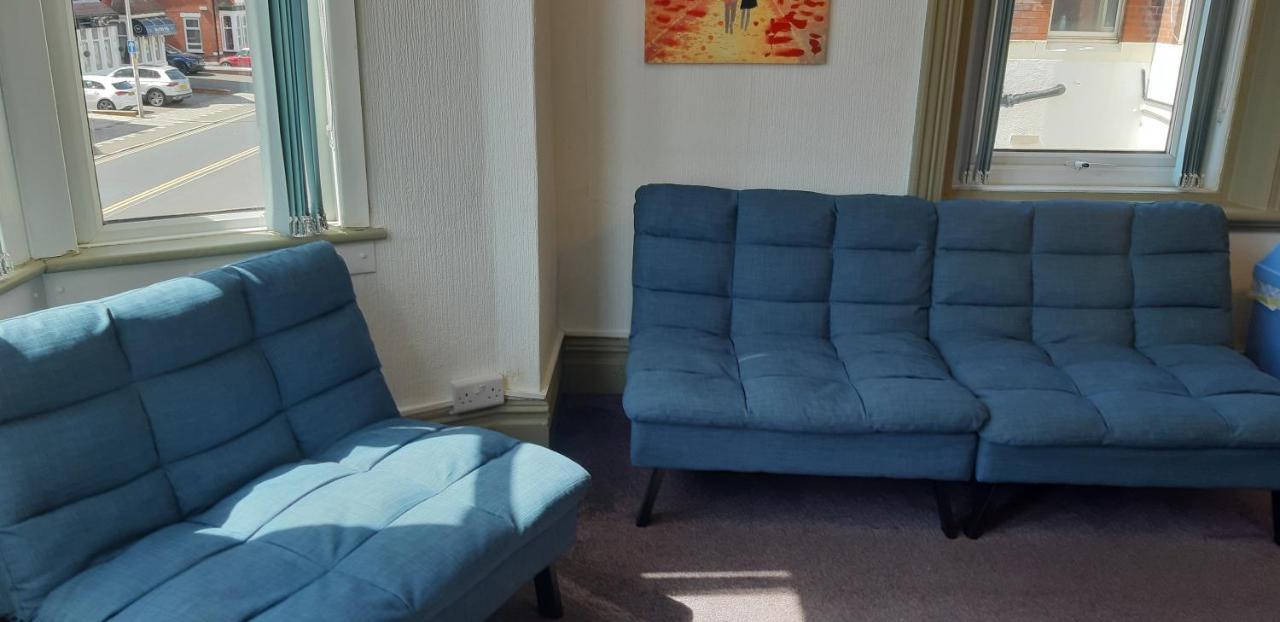 בלקפול Oakville Apartments מראה חיצוני תמונה