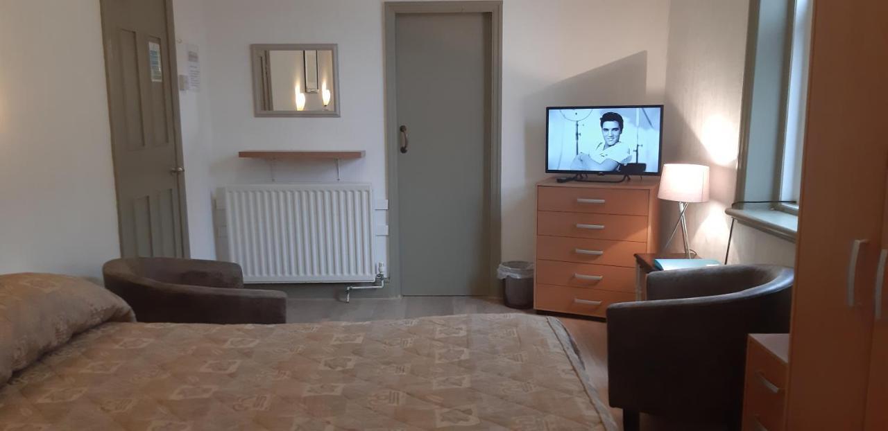 בלקפול Oakville Apartments מראה חיצוני תמונה